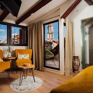 Pensionat Old Town Stars With Free Parking, Trogir